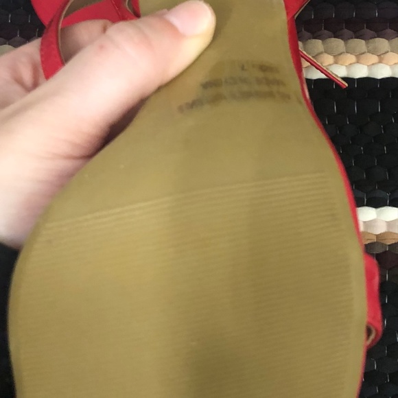 Red strap heels - Picture 6 of 12